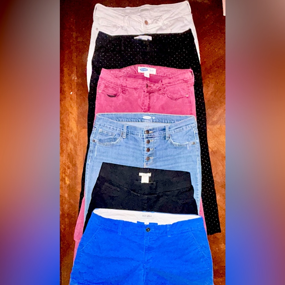 PANT BUNDLE: Old Navy: 1 pair leggings, 1 pair shorts, 4 pairs jeans-  Size 10 P